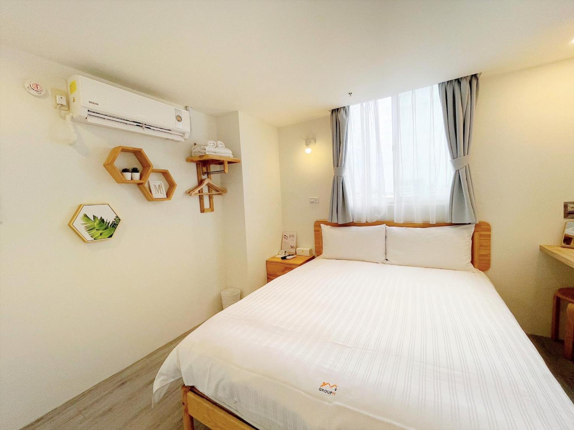 See U Apartment Tainan Bagian luar foto
