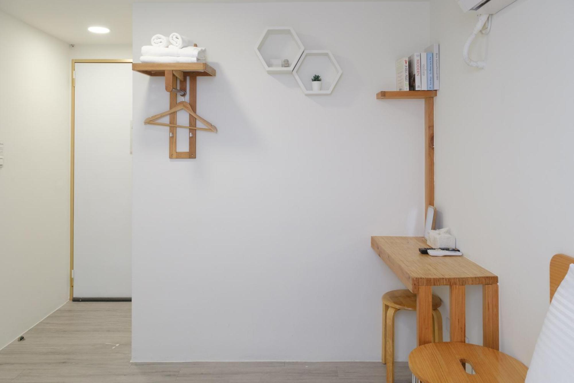 See U Apartment Tainan Bagian luar foto