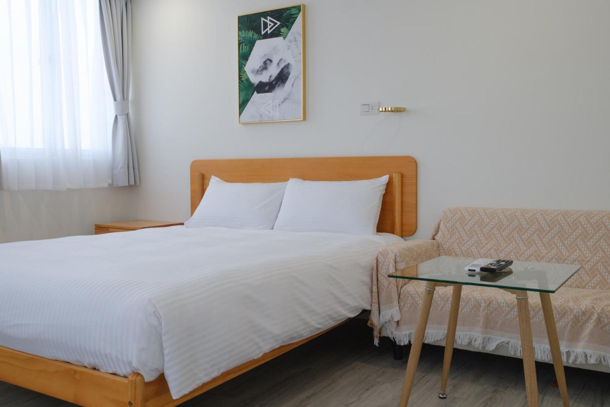 See U Apartment Tainan Bagian luar foto