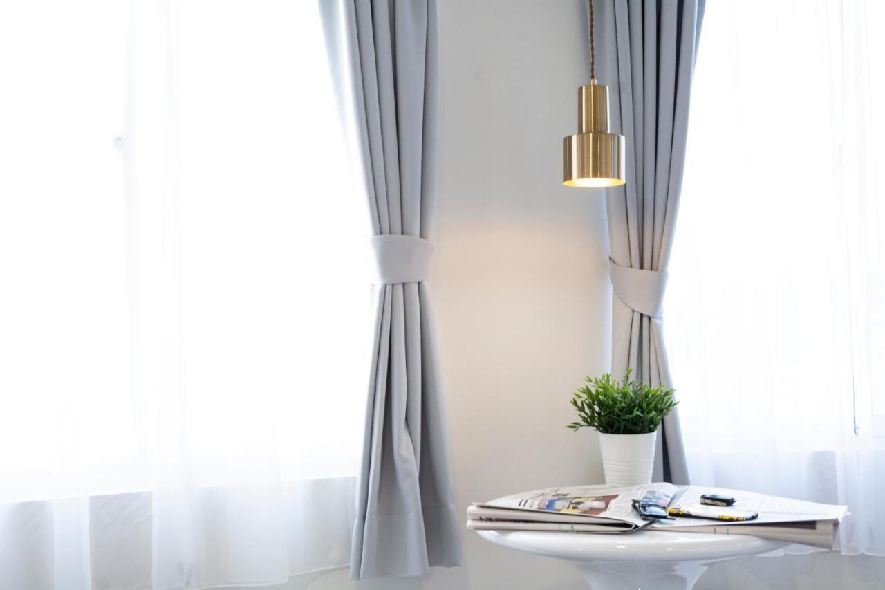 See U Apartment Tainan Bagian luar foto